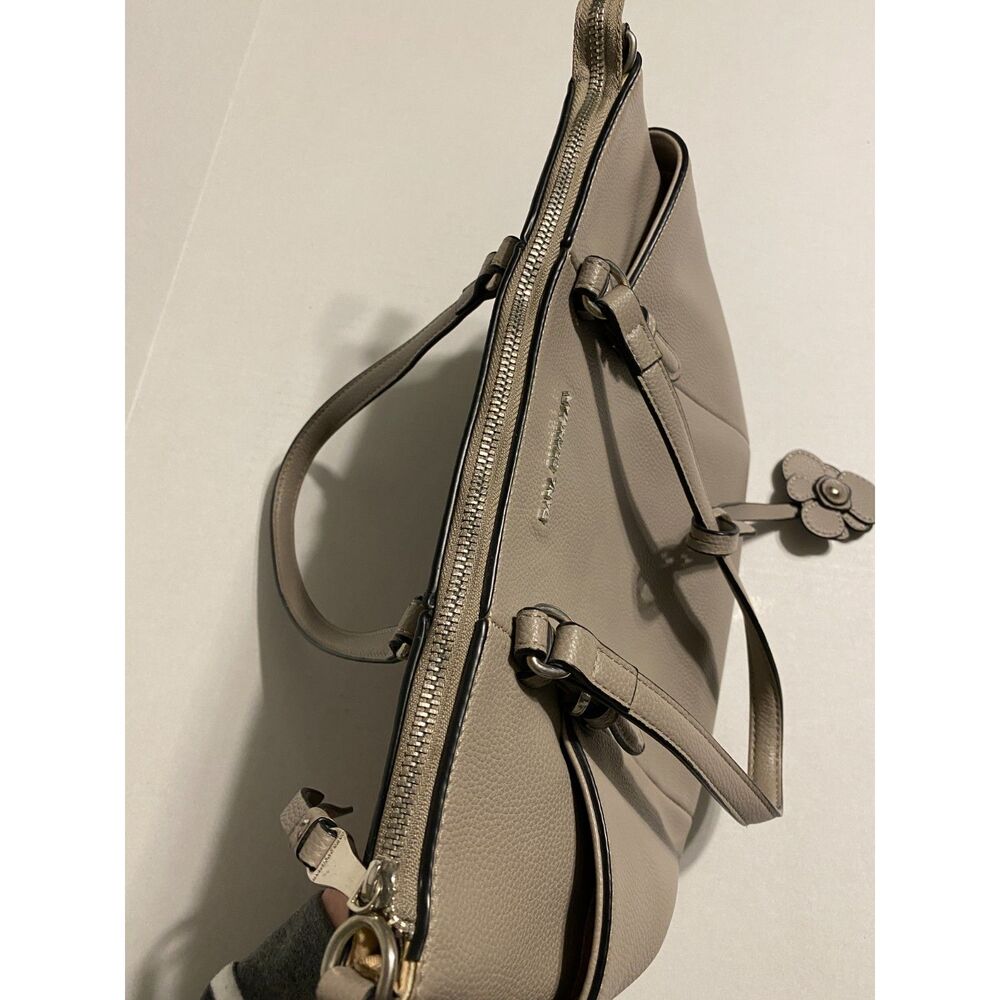 Dana Buchman Grey Handbag Optional Long Strap Zip Close Flower Charm - Picture 6 of 16